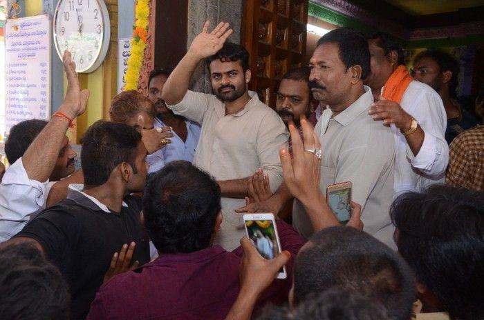 Jawaan Movie Team at Maddi Anjaneya Swamy Temple Photos