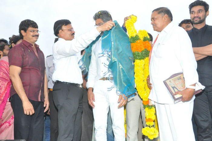 Jaya Janaki Nayaka Vijayotsava Veduka At Hamsala Deevi Photos