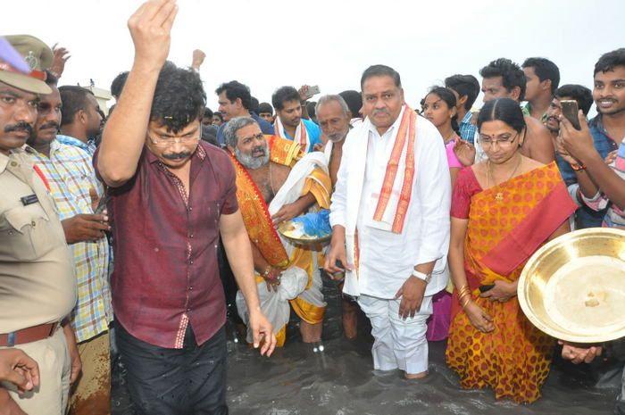 Jaya Janaki Nayaka Vijayotsava Veduka At Hamsala Deevi Photos