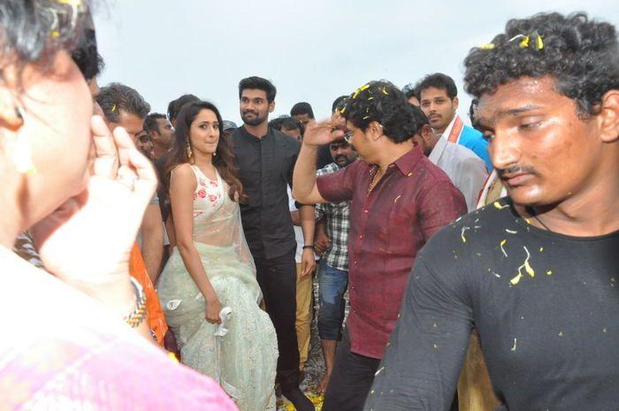 Jaya Janaki Nayaka Vijayotsava Veduka At Hamsala Deevi Photos