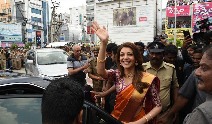 Kajal Agarwal Inaugurate MVR Mall at Vijayawada Photos