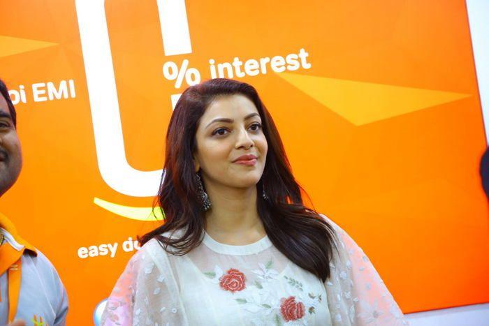 Kajal Aggarwal at the Launch of Happi Mobiles At Karimnagar Photos