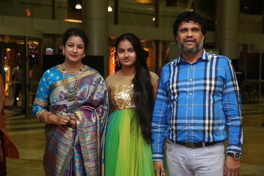 Kalamandir CMD Prasad Chalavadi Daughter Hanisha Wedding Photos