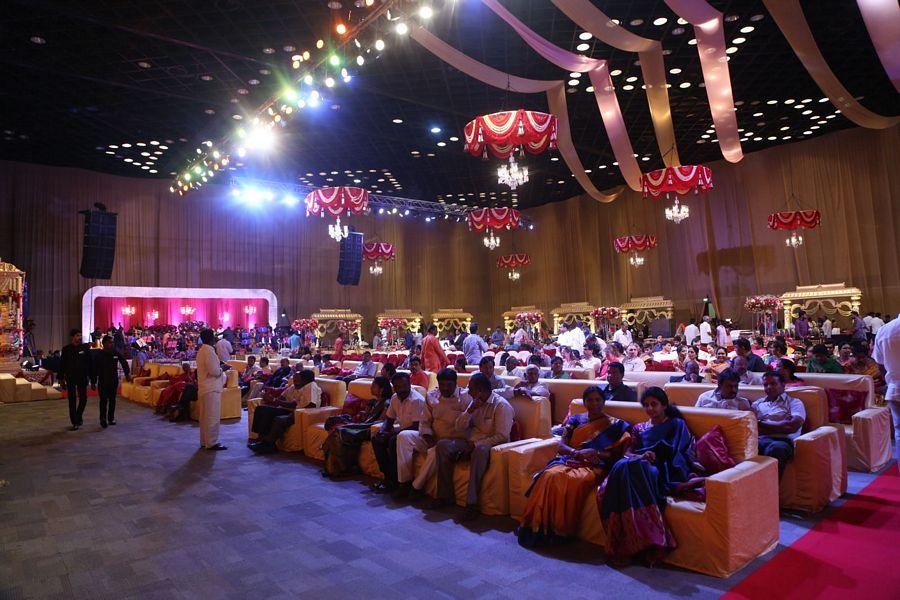 Kalamandir CMD Prasad Chalavadi Daughter Hanisha Wedding Photos