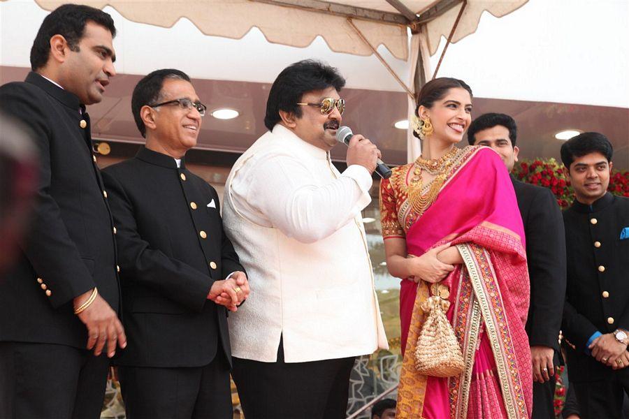 Kalyan Jewellers Inauguration at Anna Nagar Photos