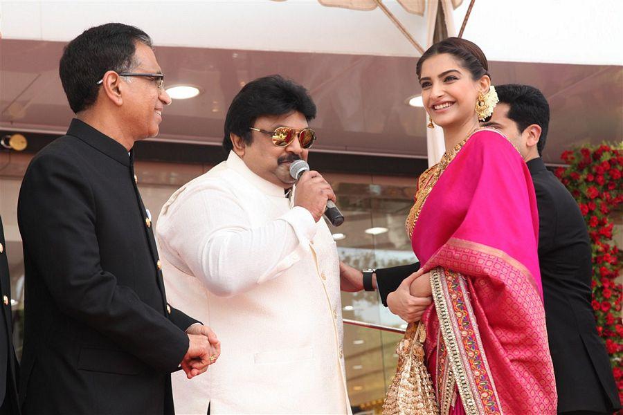 Kalyan Jewellers Inauguration at Anna Nagar Photos