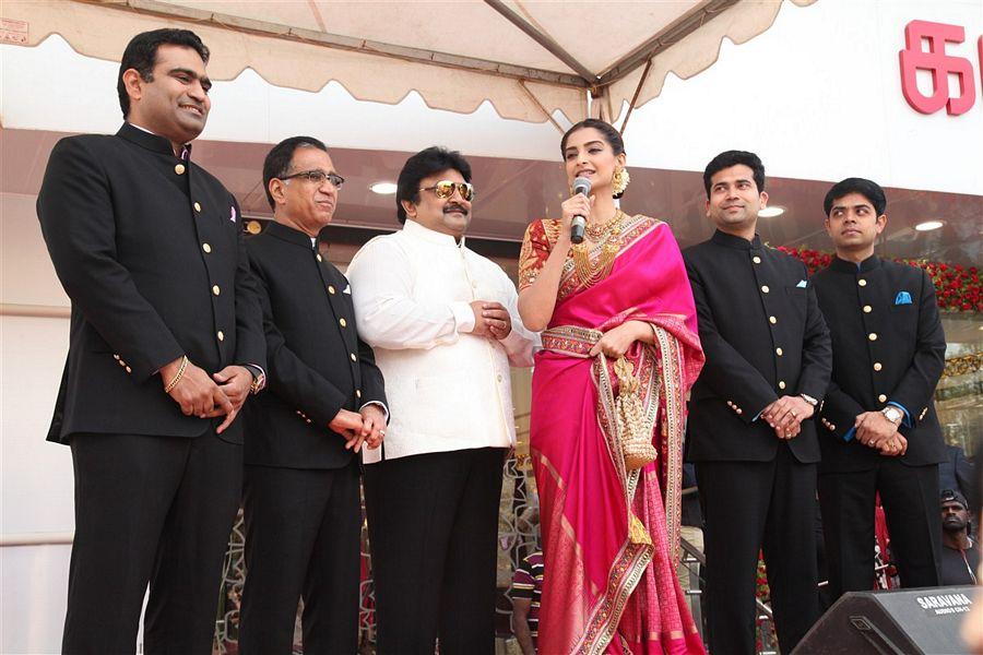 Kalyan Jewellers Inauguration at Anna Nagar Photos