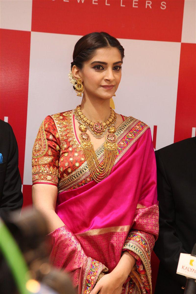 Kalyan Jewellers Inauguration at Anna Nagar Photos