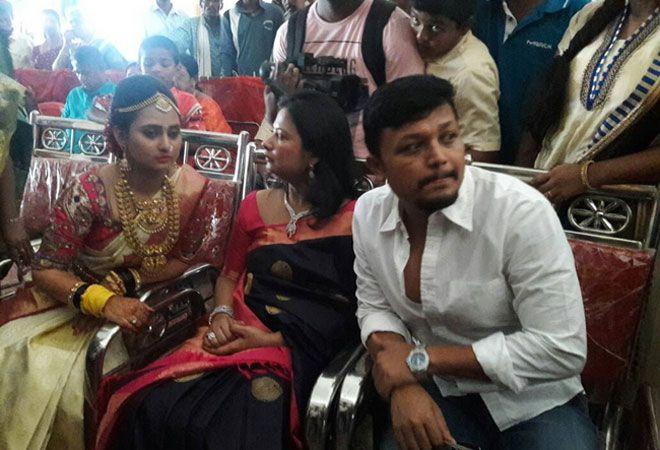 Kannada Actors Amuyla & Jagadeesh Marriage & Reception Photos