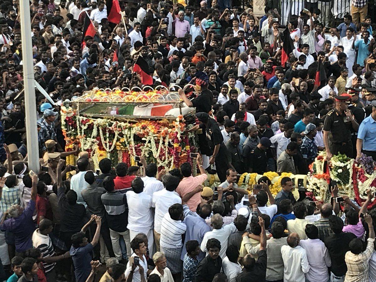 Karunanidhi's mortal remains being taken to Marina Beach