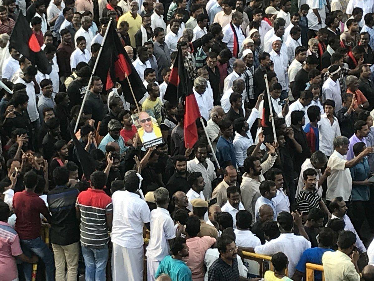 Karunanidhi's mortal remains being taken to Marina Beach