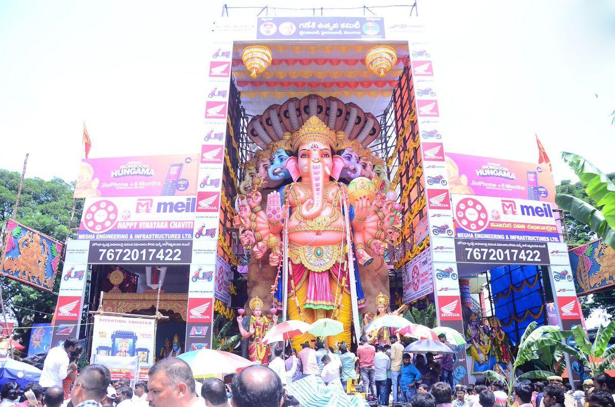 Khairatabad Ganesh Idol 2018!!