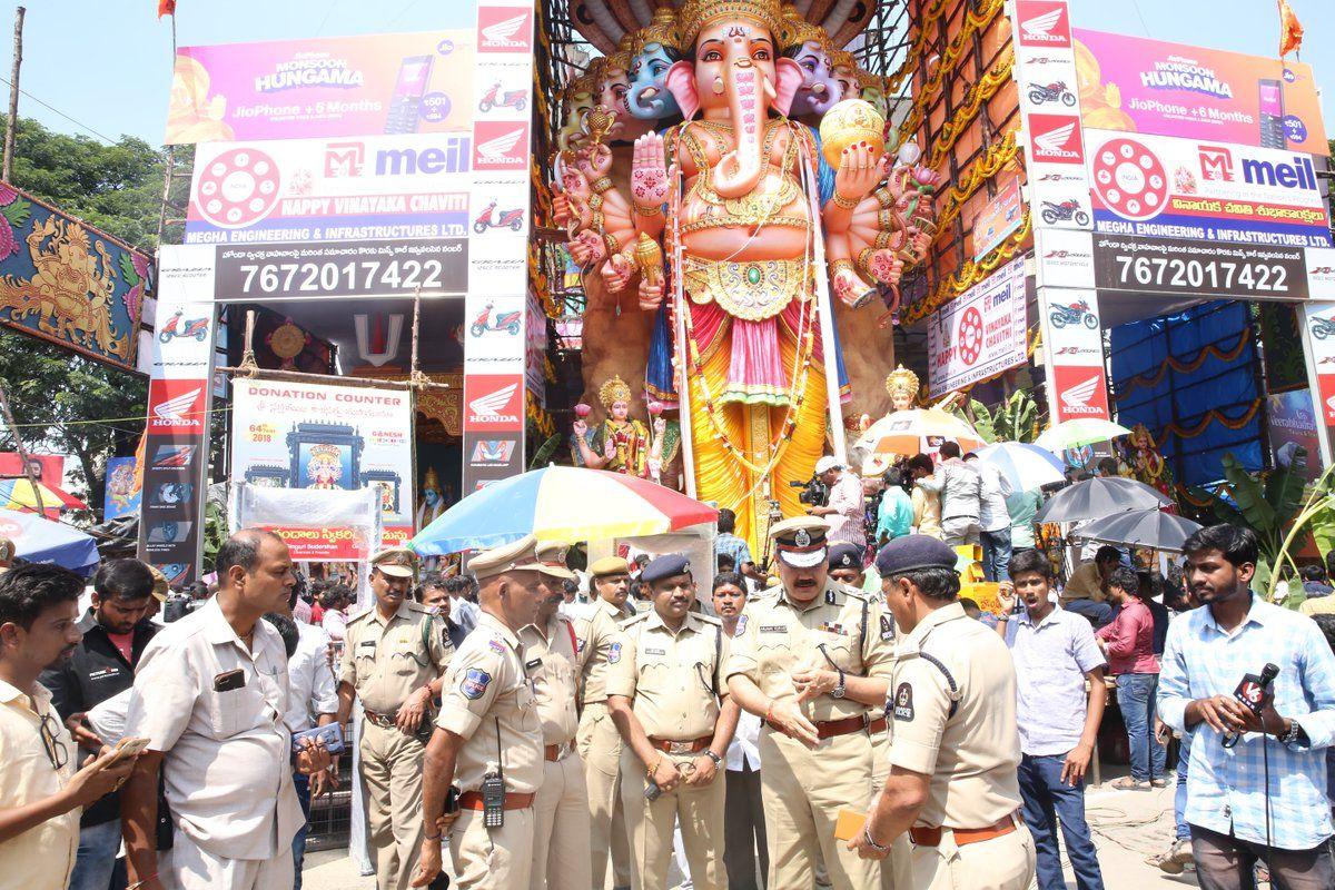 Khairatabad Ganesh Idol 2018!!