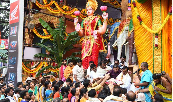 Khairatabad Ganesh Idol 2018!!