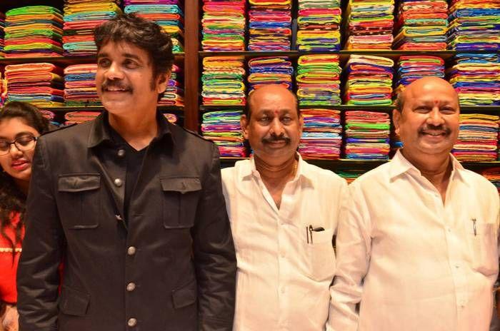 King Nagarjuna, RaashiKhanna & Pragya Launches South India Shopping Mall