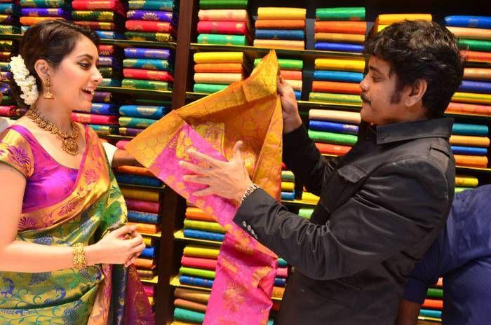 King Nagarjuna, RaashiKhanna & Pragya Launches South India Shopping Mall