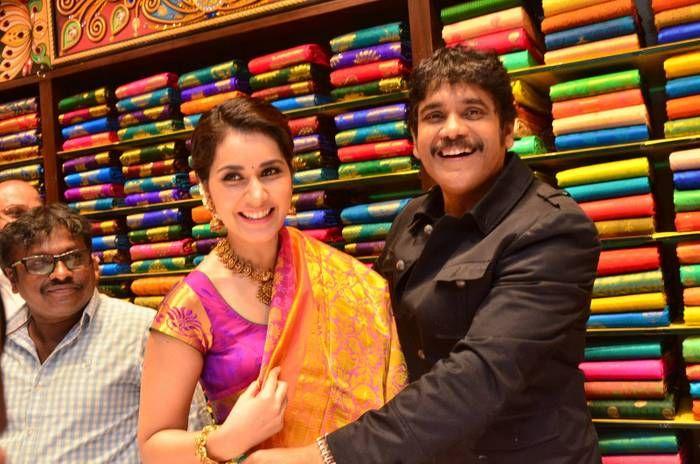 King Nagarjuna, RaashiKhanna & Pragya Launches South India Shopping Mall
