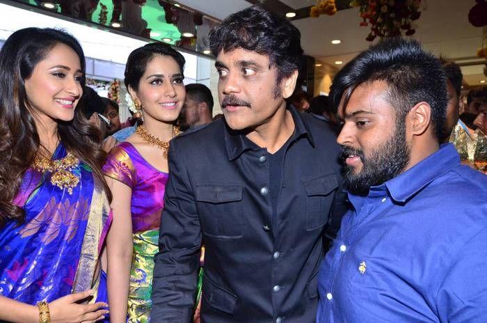 King Nagarjuna, RaashiKhanna & Pragya Launches South India Shopping Mall