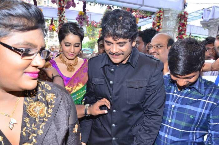 King Nagarjuna, RaashiKhanna & Pragya Launches South India Shopping Mall