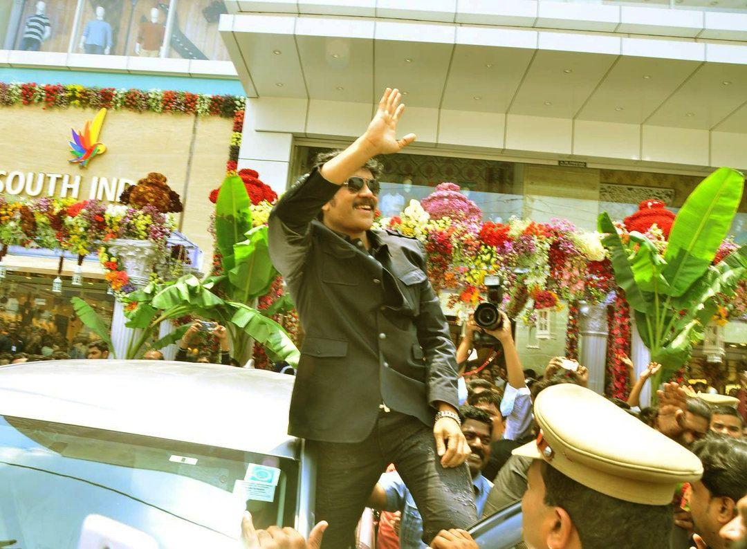 King Nagarjuna, RaashiKhanna & Pragya Launches South India Shopping Mall