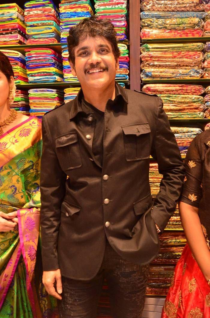 King Nagarjuna, RaashiKhanna & Pragya Launches South India Shopping Mall