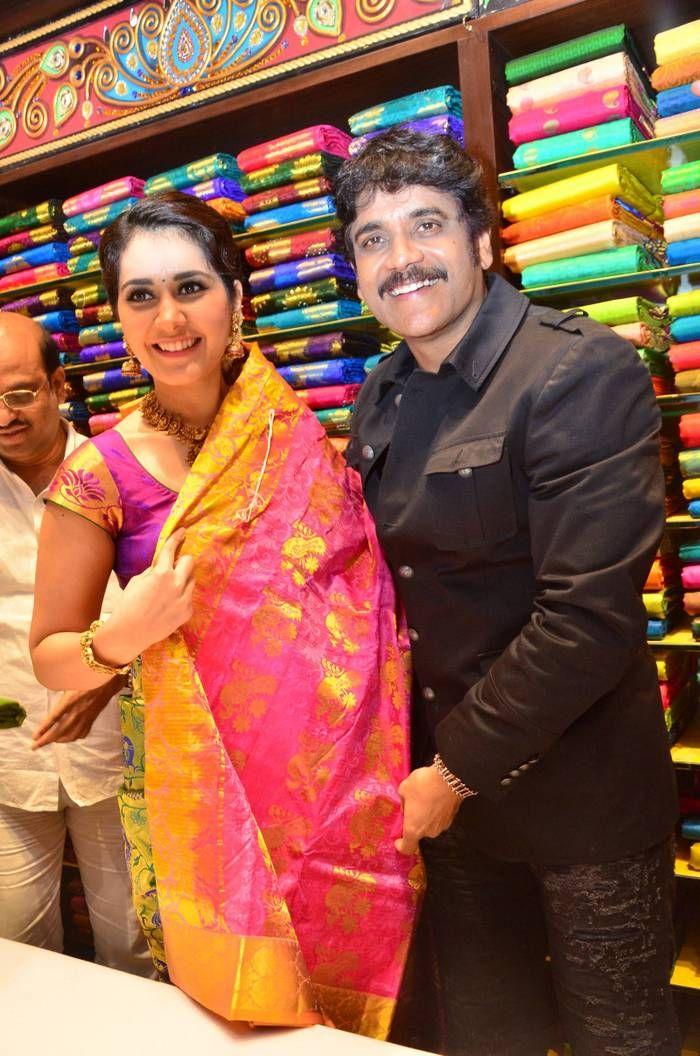 King Nagarjuna, RaashiKhanna & Pragya Launches South India Shopping Mall