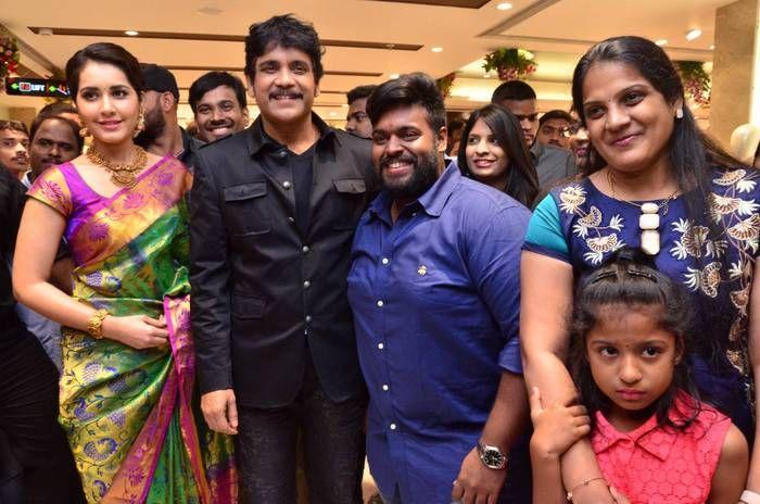King Nagarjuna, RaashiKhanna & Pragya Launches South India Shopping Mall