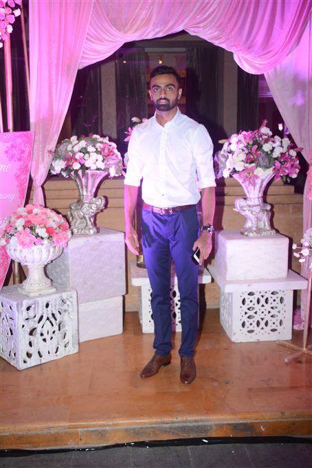 Krunal Pandya & Pankhuri Sharma's Wedding Reception Photos