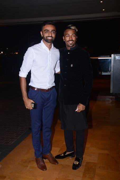Krunal Pandya & Pankhuri Sharma's Wedding Reception Photos