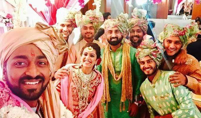 Krunal Pandya & Pankhuri Sharma's Wedding Reception Photos