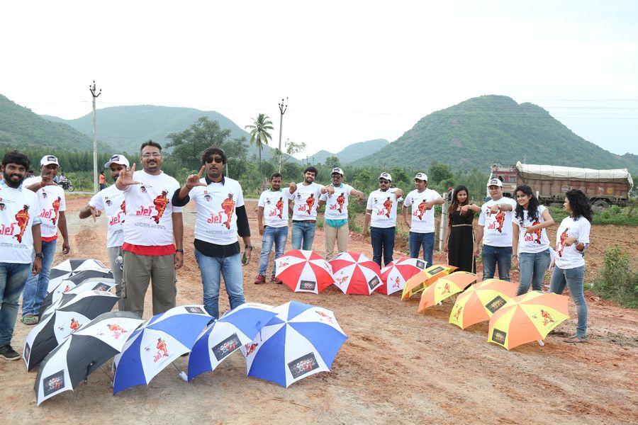 L7 Teamm Photos at VIZAG Beach