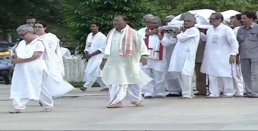 Last rites ceremony of former PM Atal Bihari Vajpayee at Smriti Sthal