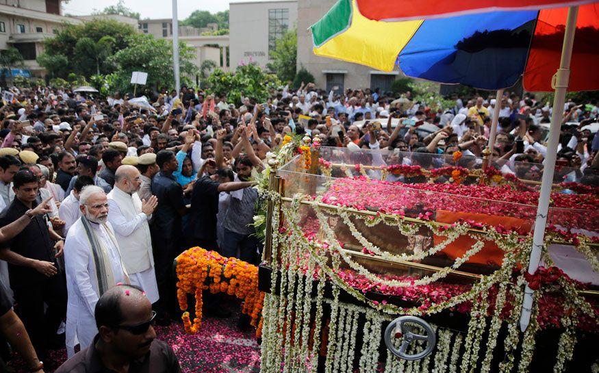 Last rites ceremony of former PM Atal Bihari Vajpayee at Smriti Sthal