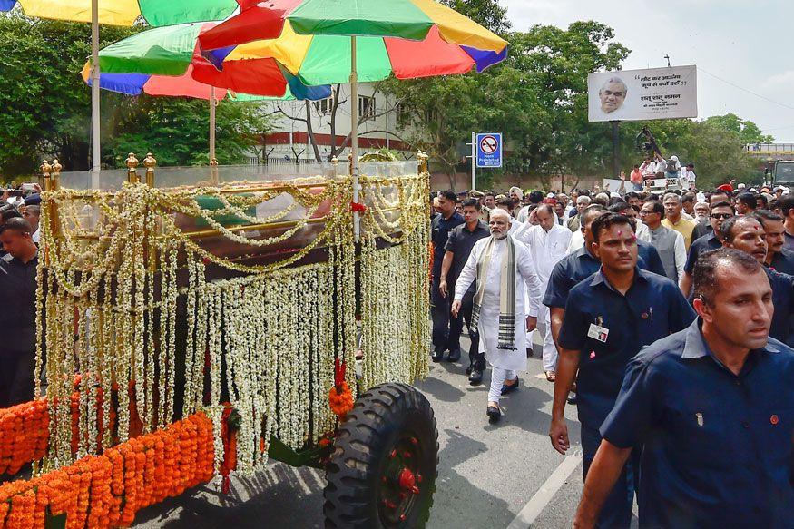 Last rites ceremony of former PM Atal Bihari Vajpayee at Smriti Sthal