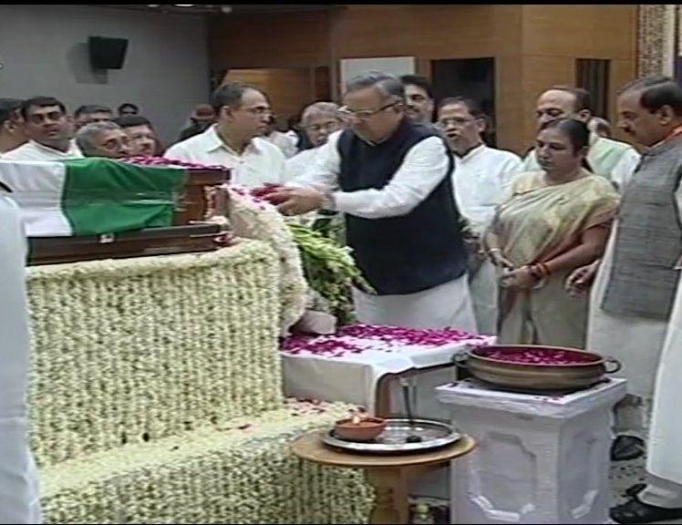 Leaders pays last respects to former Prime Minister Atal Bihari Vajpayee