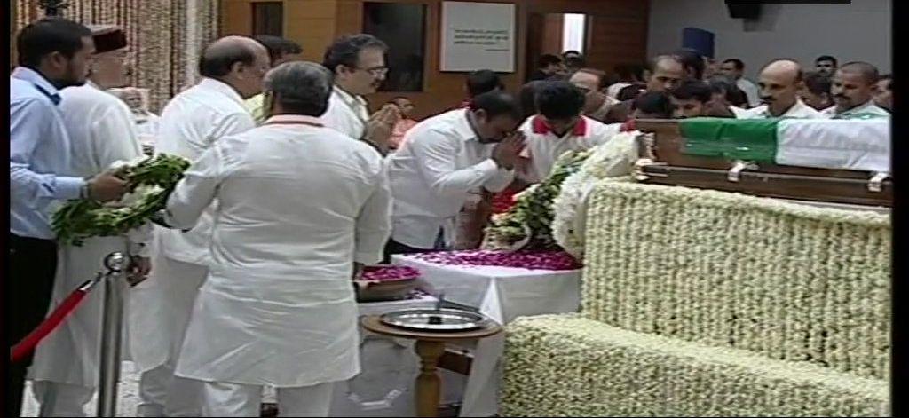 Leaders pays last respects to former Prime Minister Atal Bihari Vajpayee