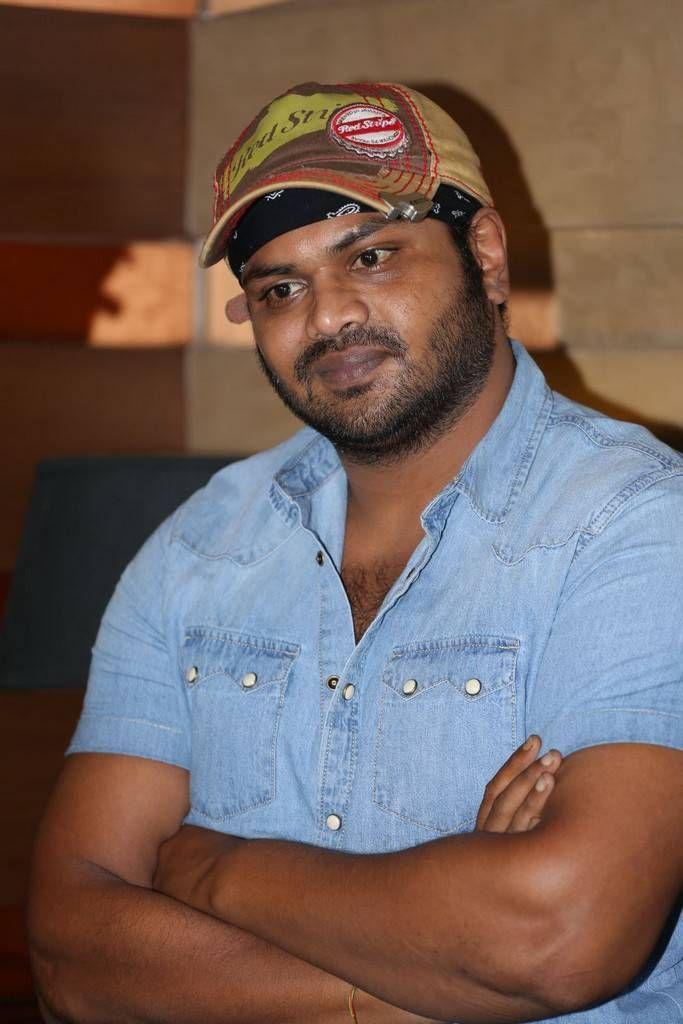 Luckunnodu Movie Press Meet Stills At Sujana Forum Mall