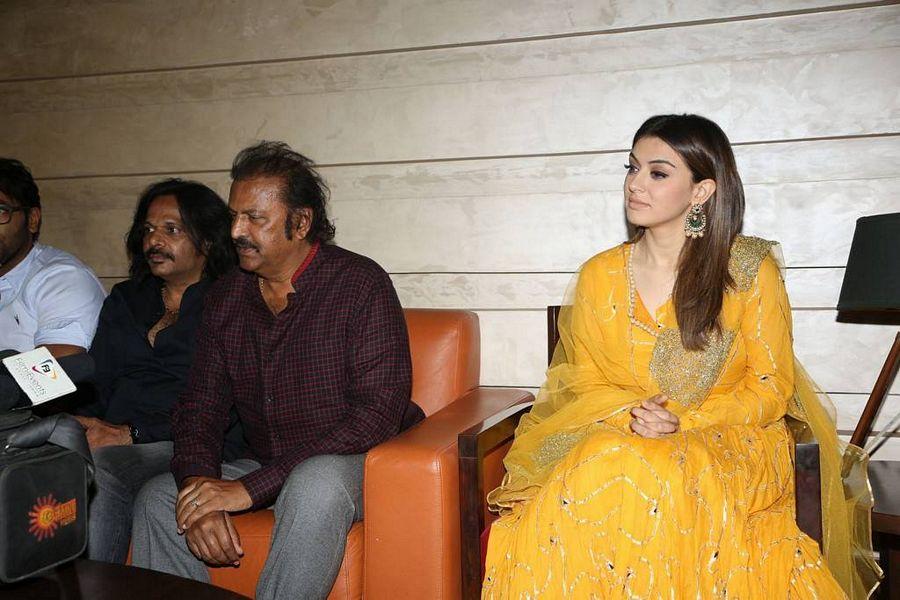 Luckunnodu Movie Press Meet Stills At Sujana Forum Mall