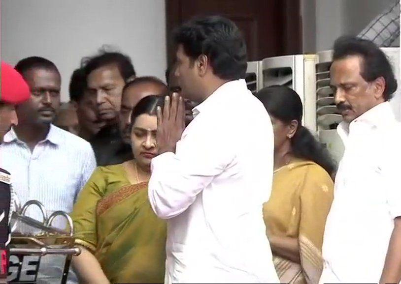 M Karunanidhi's Funeral: Politicians Pay Their Last Respects