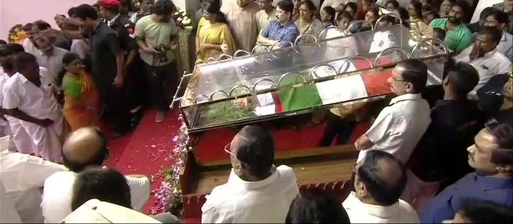 M Karunanidhi's Funeral: Politicians Pay Their Last Respects
