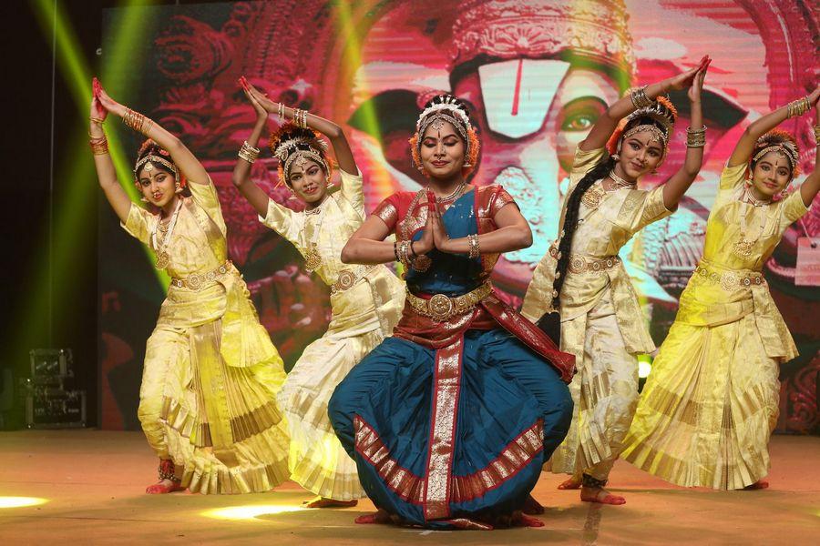 MS Dhoni Movie Audio Launch Photos