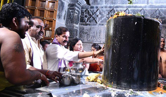 Maha Shivaratri 2018 Grand Celebrations Photos