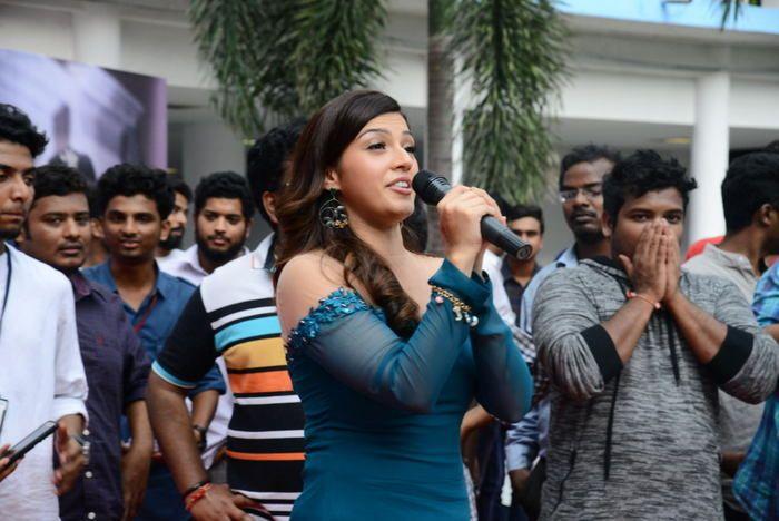 Mahanubhavudu 2nd Song Launch at Vignan Clg Photos