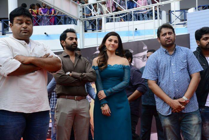 Mahanubhavudu 2nd Song Launch at Vignan Clg Photos