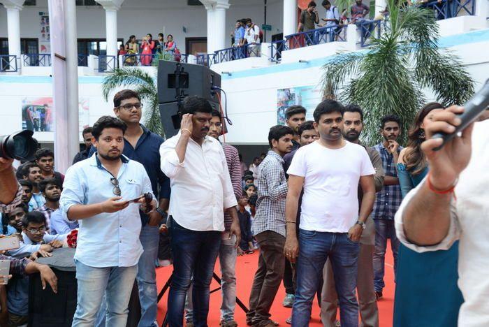 Mahanubhavudu 2nd Song Launch at Vignan Clg Photos