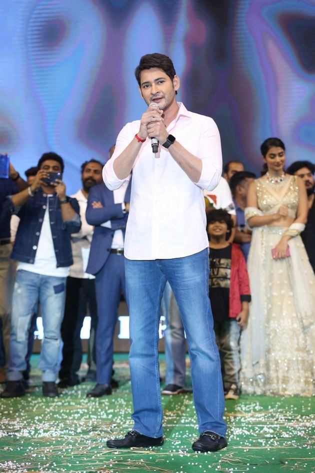 Maharshi Pre Release Function Photos