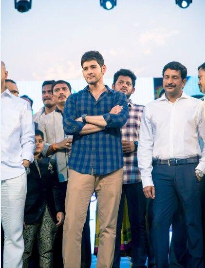 Mahesh Babu At Ramakrishna Venuzia Vijayawada Photos