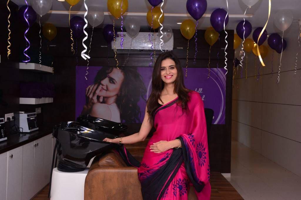 Meenakshi Dixit Stills At Naturals Salon Launch