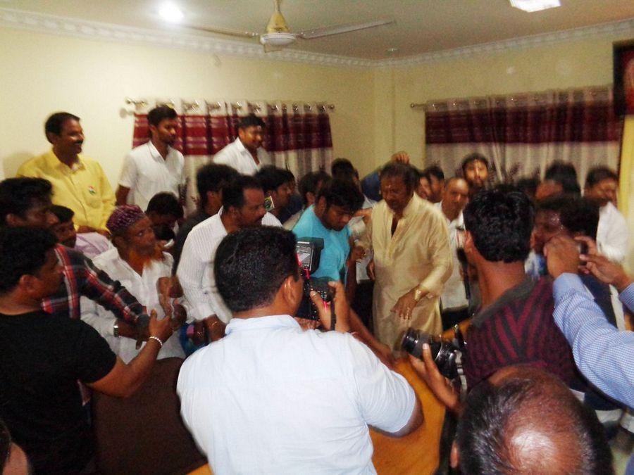 Mohanbabu & Family Visited Vemulawada Rajarajeshwara Swamy Temple