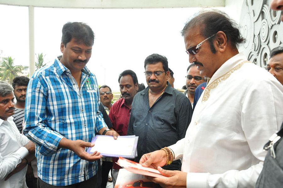 Mohanbabu Visits MB 40 Stadiyam Photos